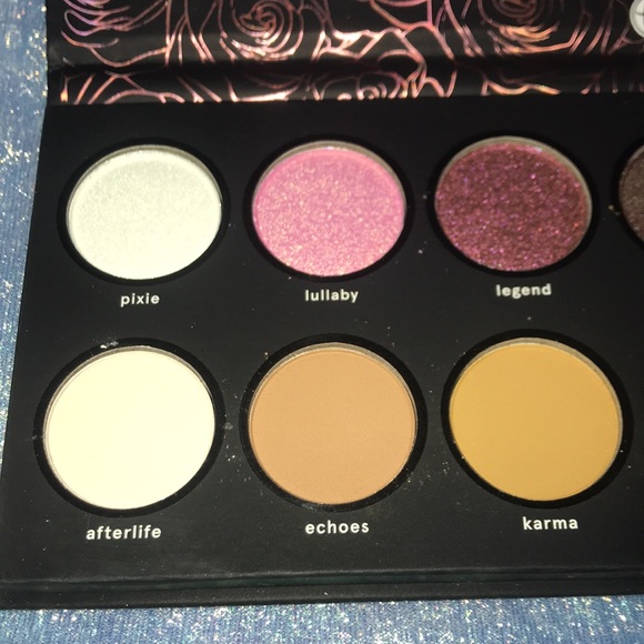 BH Cosmetics 1991 by Alycia Marie 14 Color Eyeshadow Palette - Picture 4 of 8